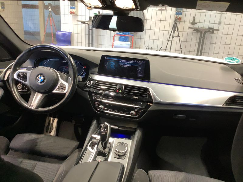BMW 5er 530e M Sport — zdjęcie 12