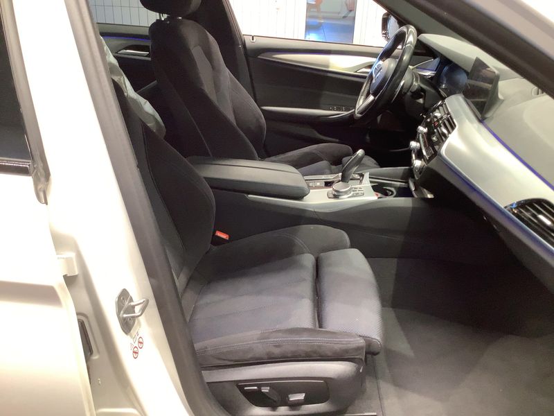 BMW 5er 530e M Sport — zdjęcie 11