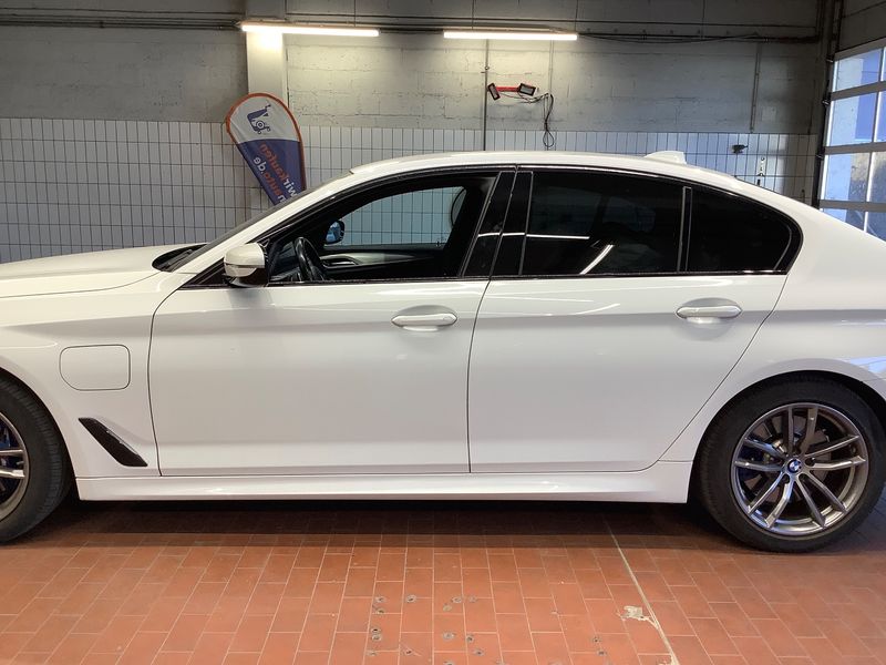 BMW 5er 530e M Sport 2020 – снимка 24