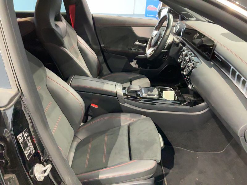Mercedes-Benz CLA-Klasse CLA 35 AMG Shooting Brake 4Matic 2020 – снимка 17
