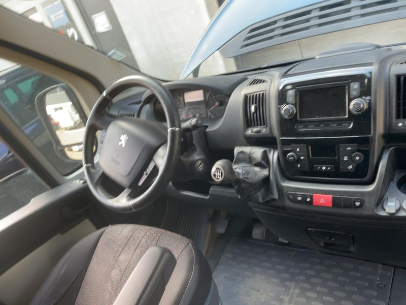 Peugeot Boxer 2.0 Blue-HDi 333 L2H2 Komfort — zdjęcie 12