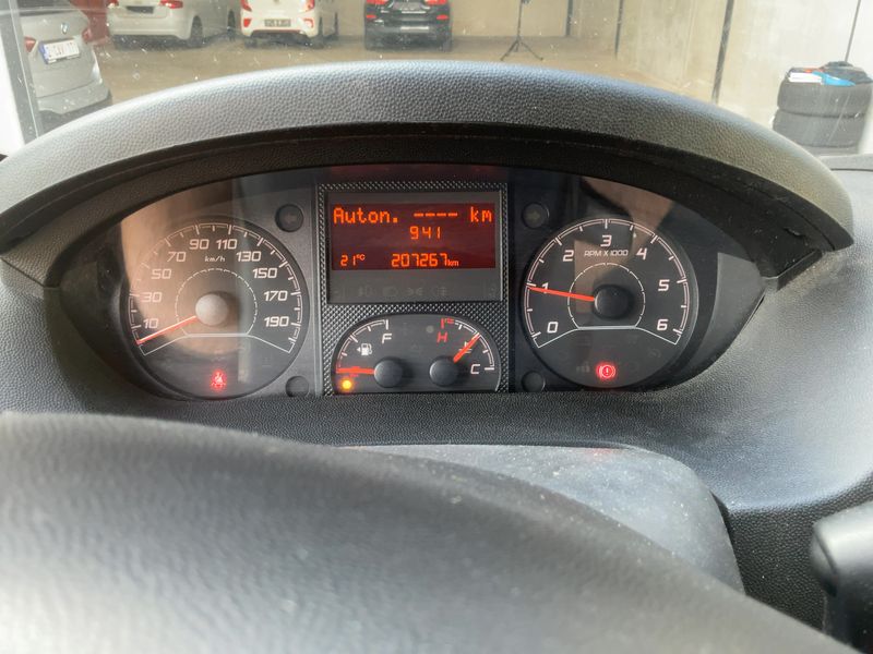 Peugeot Boxer 2.0 Blue-HDi 333 L2H2 Komfort — zdjęcie 13