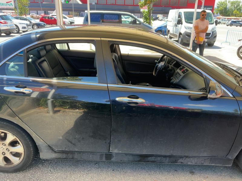 Honda Accord 2.0 VTEC Sport — zdjęcie 7