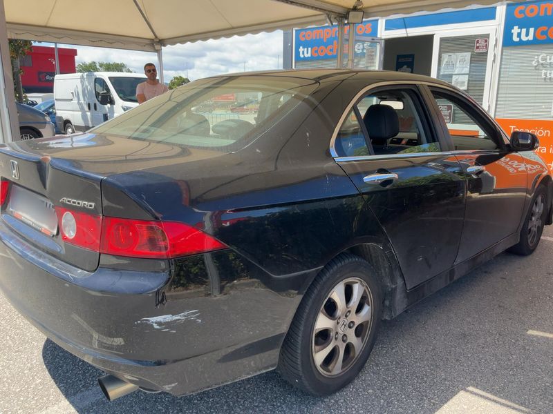 Honda Accord 2.0 VTEC Sport — zdjęcie 6