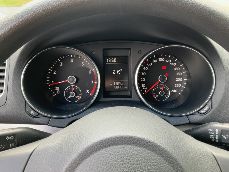 Volkswagen Golf VI 1.6 Trendline — zdjęcie 13