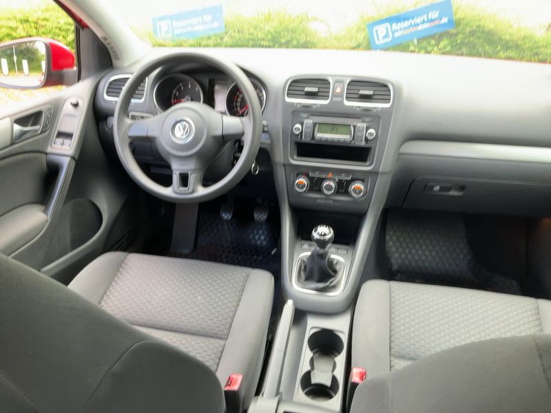 Volkswagen Golf VI 1.6 Trendline — zdjęcie 12