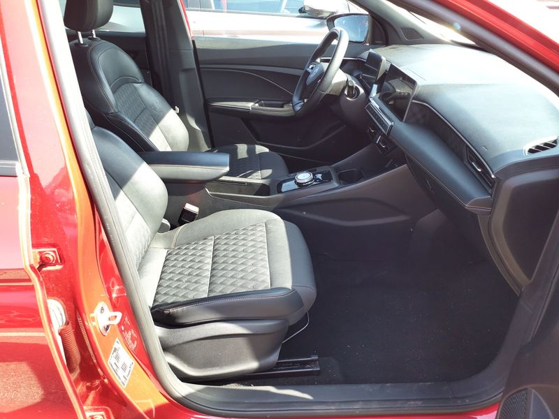 MG 3 1.5 Hybrid+ Luxury — zdjęcie 10