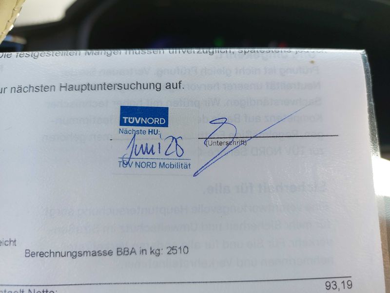 Volvo V90 Cross Country 2.0 B4 Mild-Hybrid Ultimate AWD — zdjęcie 17