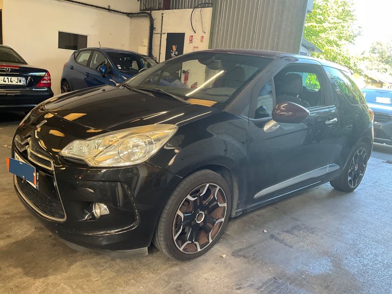 Citroen DS3 1.6 e-HDi Sport Chic "Just Black" — zdjęcie 1