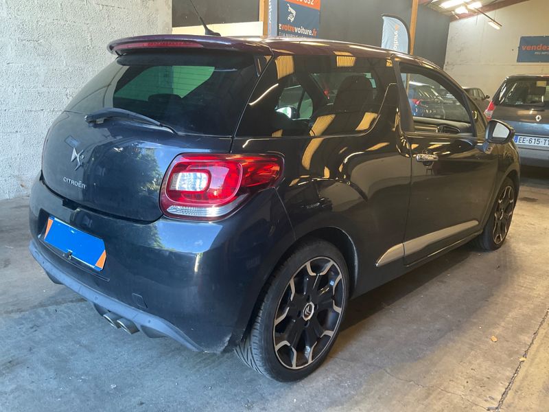 Citroen DS3 1.6 e-HDi Sport Chic "Just Black" — zdjęcie 2