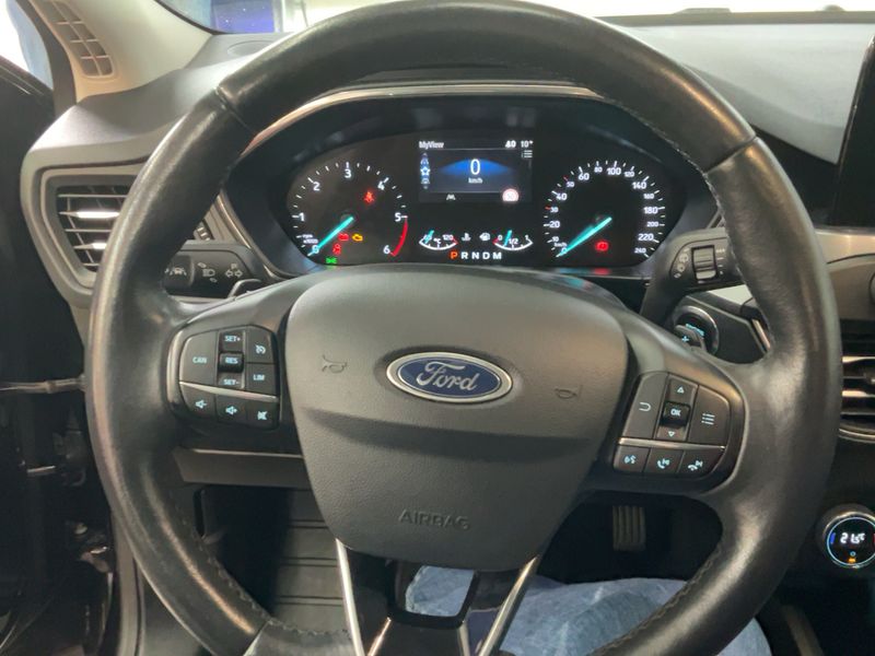Ford Focus 2.0 TDCi EcoBlue Active — zdjęcie 13