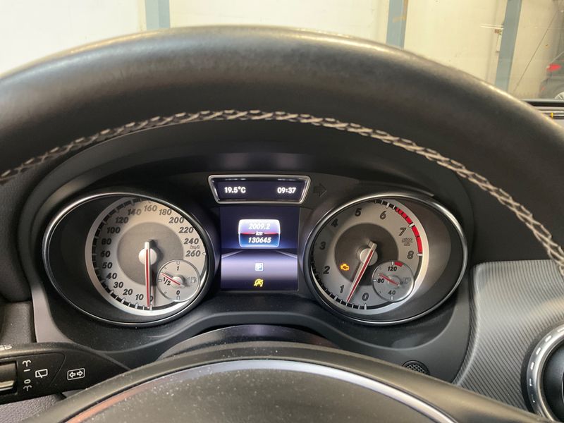 Mercedes-Benz GLA-Klasse GLA 180 Score Urban — zdjęcie 13
