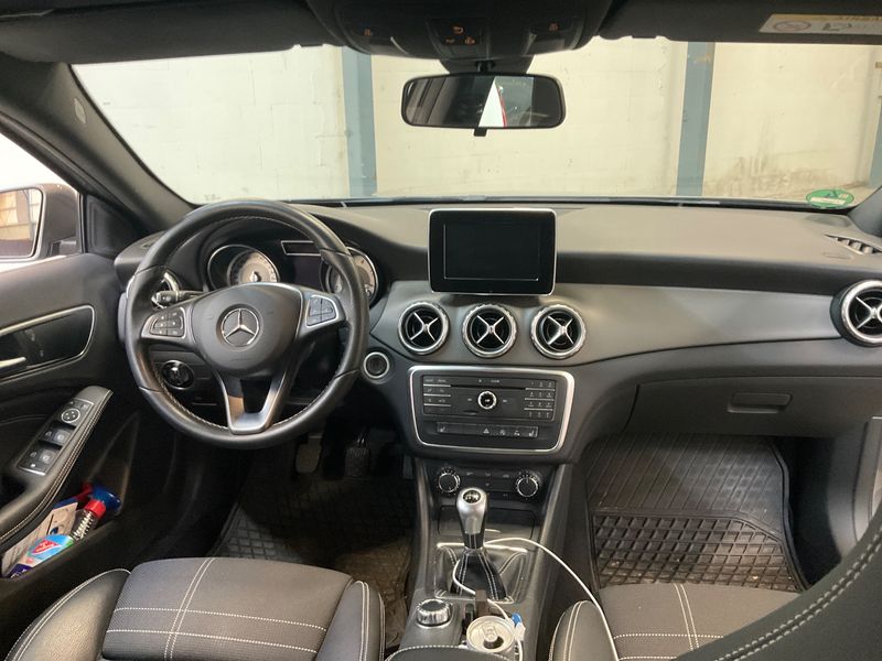 Mercedes-Benz GLA-Klasse GLA 180 Score Urban — zdjęcie 12