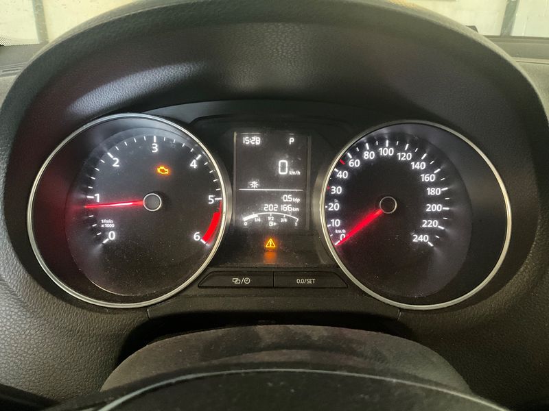 Volkswagen Polo 1.4 TDI Comfortline BlueMotion Tech — zdjęcie 13