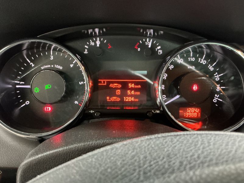 Peugeot 3008 1.6 Blue-HDi Style — zdjęcie 13