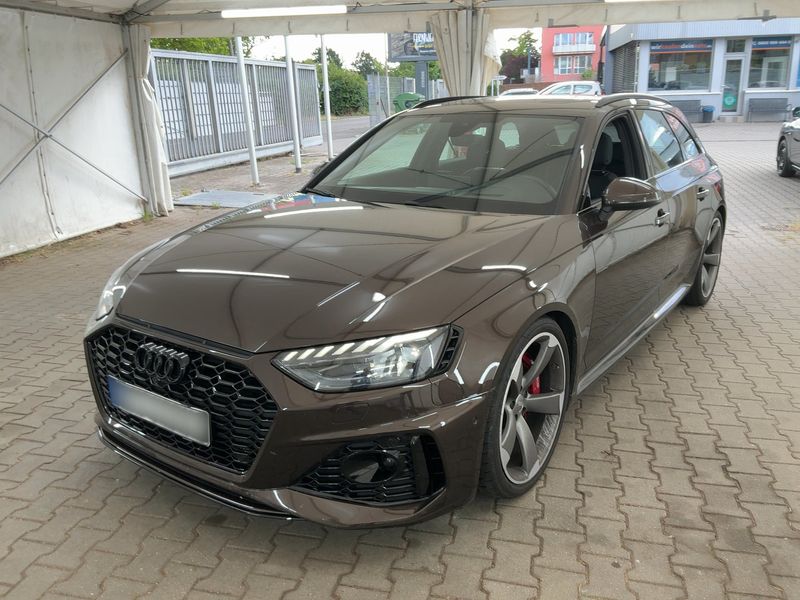 Audi RS 4 2.9 TFSI quattro