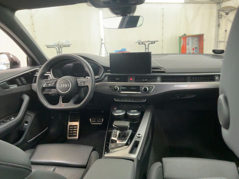 Audi RS 4 2.9 TFSI quattro — zdjęcie 12