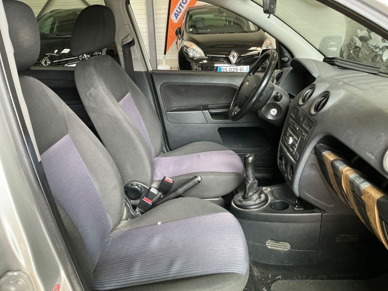Ford Fusion 1.4 Trend — zdjęcie 3