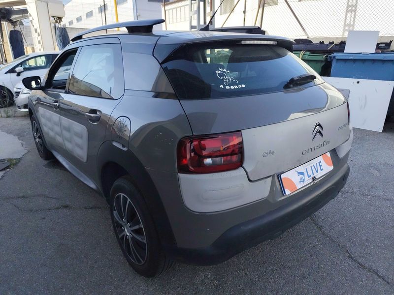 Citroen C4 Cactus 1.6 Blue-HDi Feel 2015 – снимка 3
