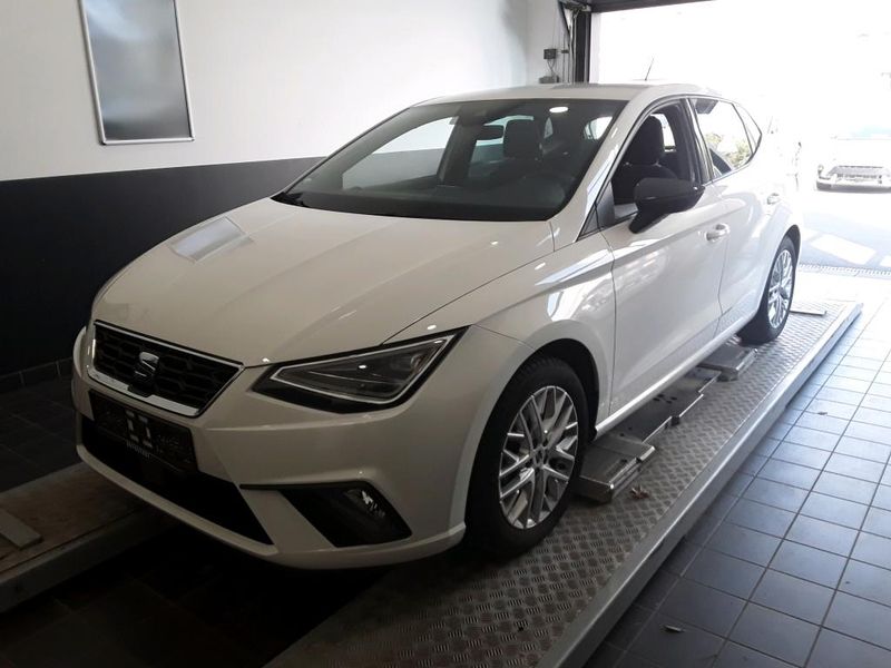 Seat Ibiza 1.0 TSI FR — zdjęcie 1
