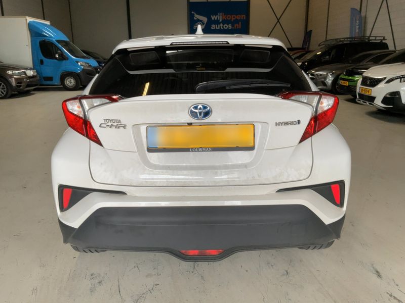 Toyota C-HR 1.8 Hybrid Dynamic — zdjęcie 5