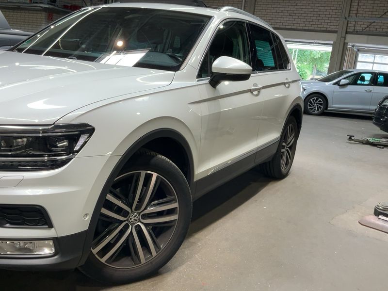 Volkswagen Tiguan 2.0 TSI Highline 4Motion BlueMotion Tech — zdjęcie 2