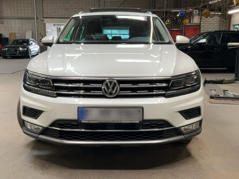 Volkswagen Tiguan 2.0 TSI Highline 4Motion BlueMotion Tech — zdjęcie 9