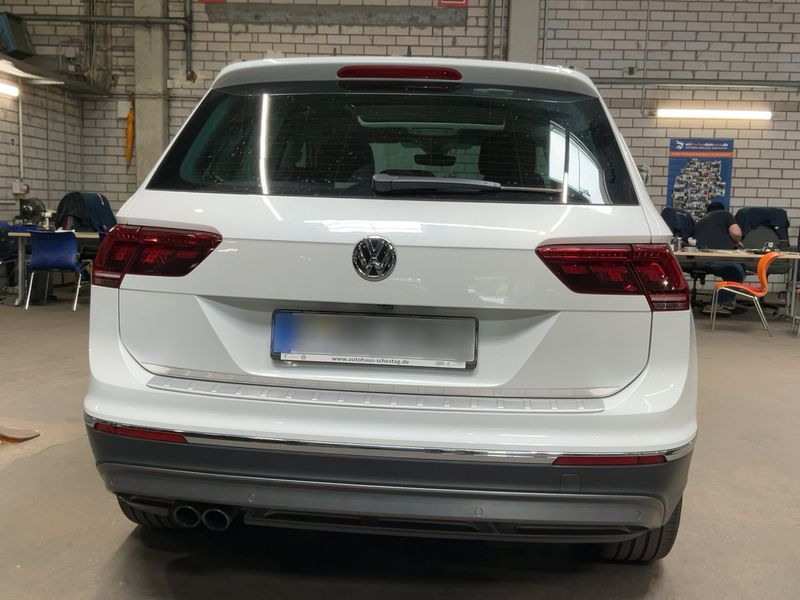 Volkswagen Tiguan 2.0 TSI Highline 4Motion BlueMotion Tech — zdjęcie 5