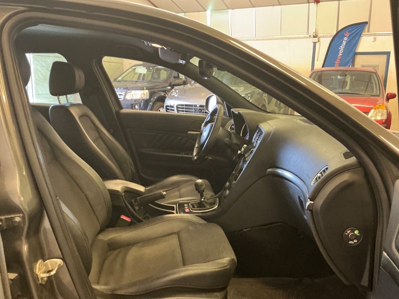 Alfa Romeo Alfa 159 2.0 JTDM Turismo — zdjęcie 3