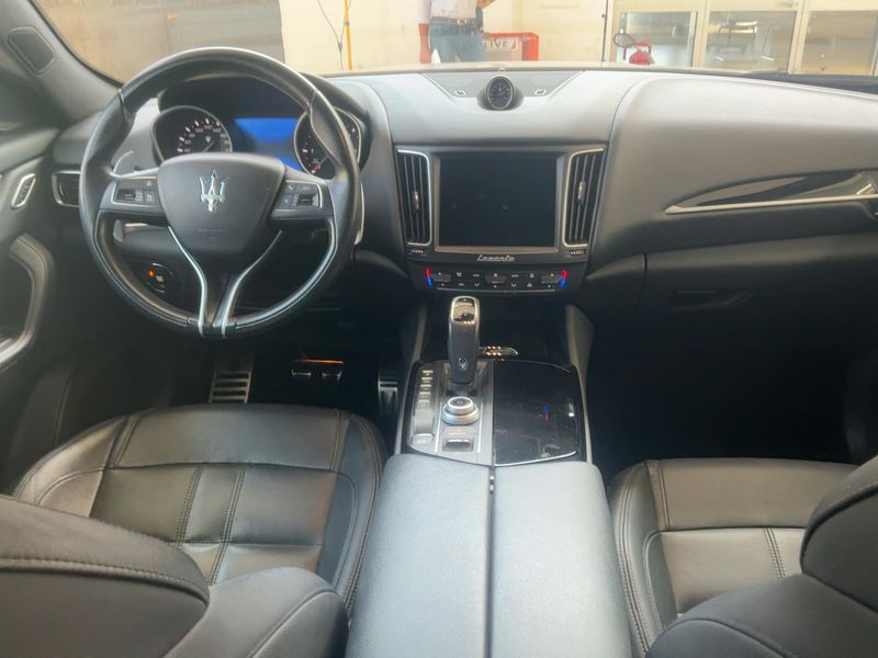 Maserati Levante 3.0 V6 Diesel GranSport — zdjęcie 12