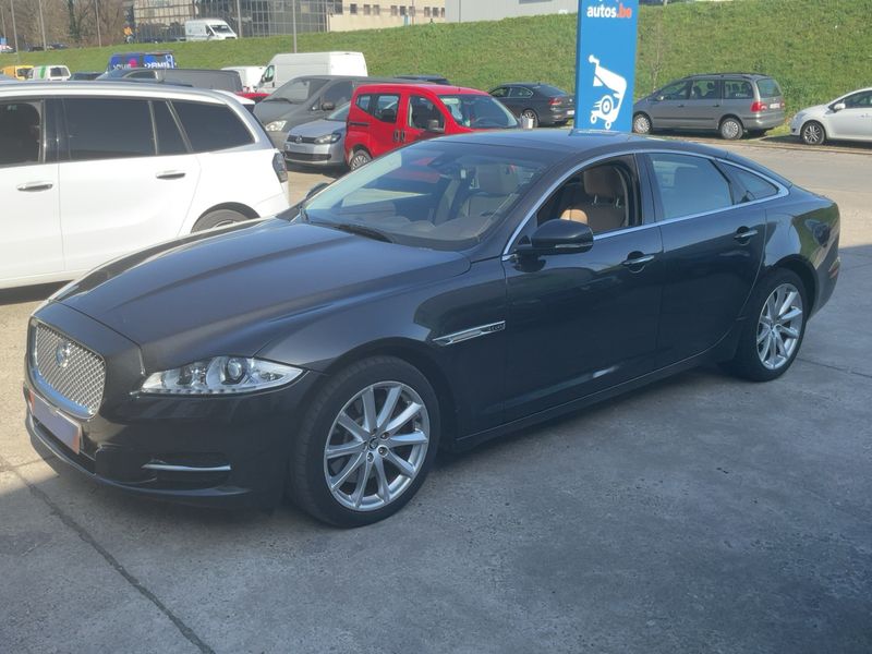 Jaguar XJ