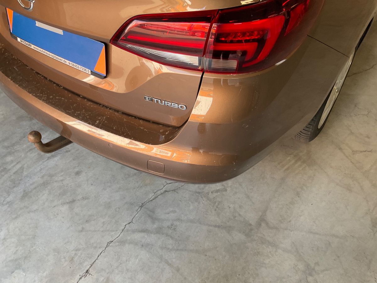 Opel Astra 2016 — photo 44