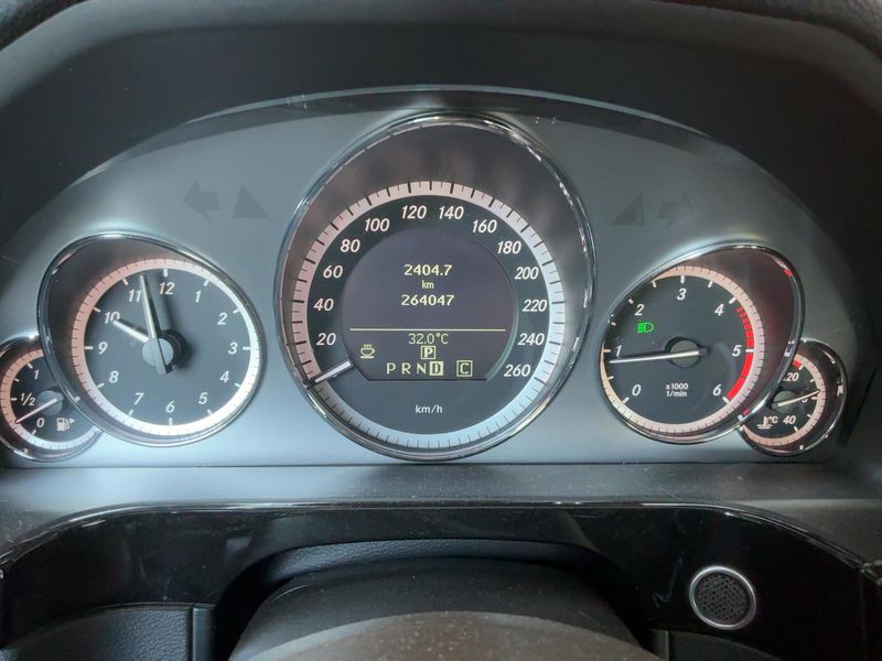 Mercedes-Benz E-Klasse E 220 CDI BlueEfficiency Avantgarde 2009 – снимка 18