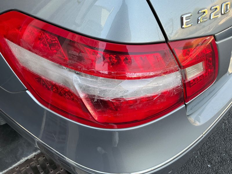 Mercedes-Benz E-Klasse E 220 CDI BlueEfficiency Avantgarde 2009 – снимка 25