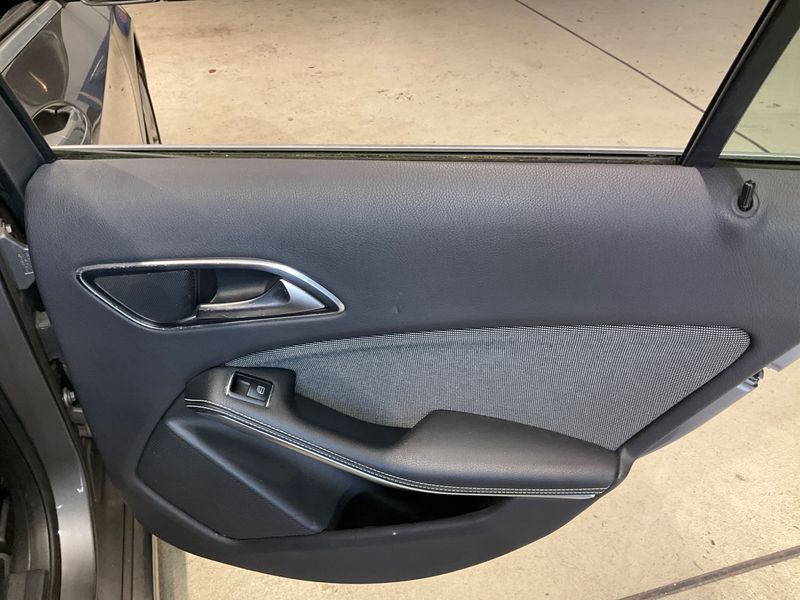 Mercedes-Benz A-Klasse A 180 BlueEfficiency Style 2012 – снимка 29