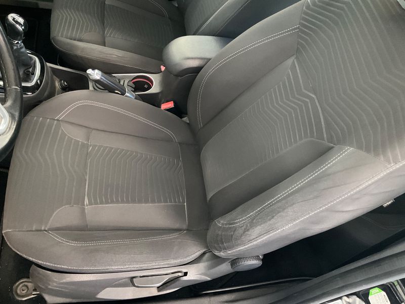 Ford Fiesta 1.0 EcoBoost Titanium 2013 – снимка 29