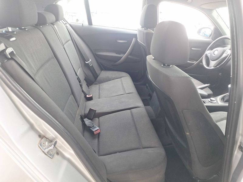 BMW 1er 120d 2006 – снимка 13