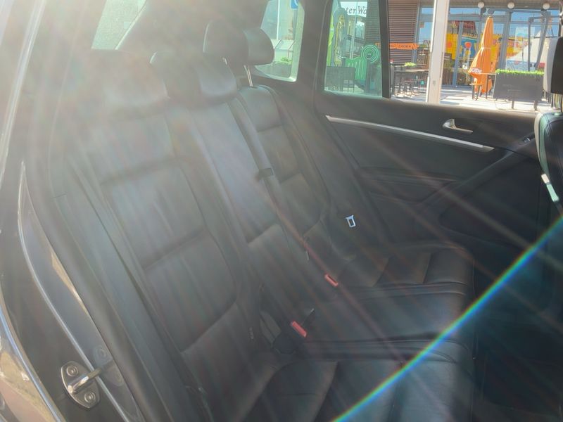 Volkswagen Tiguan 2.0 TDI R-Line 4Motion BlueMotion Tech — zdjęcie 14