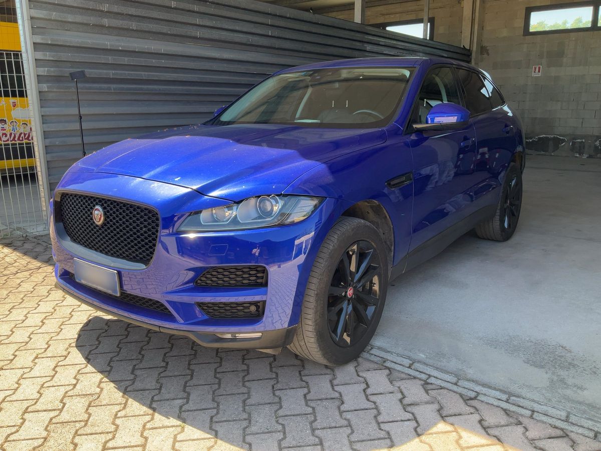 Jaguar F-Pace 2017