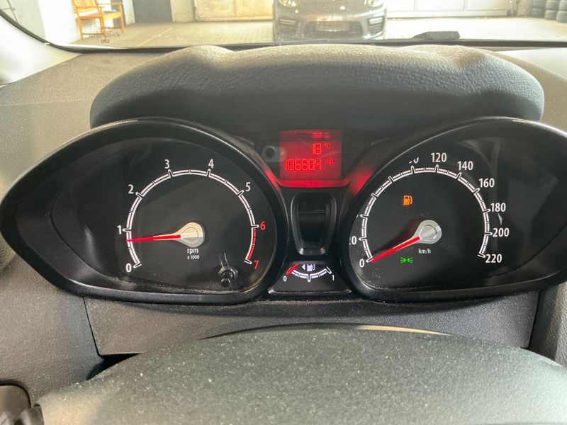 Ford Fiesta 1.25 Trend — zdjęcie 4