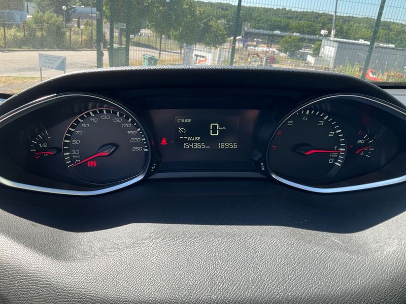 Peugeot 308 1.2 VTi Access 2016 – снимка 4