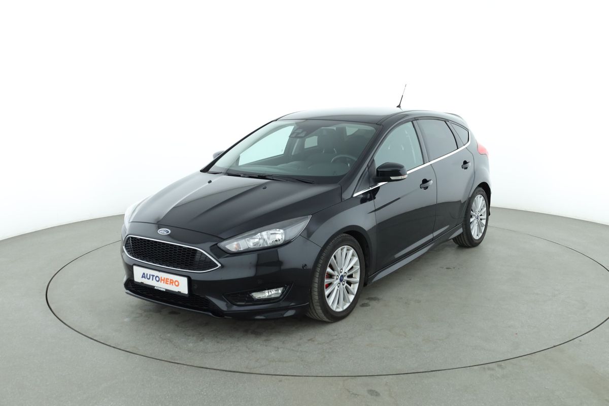 Ford Focus 2015 — photo 1