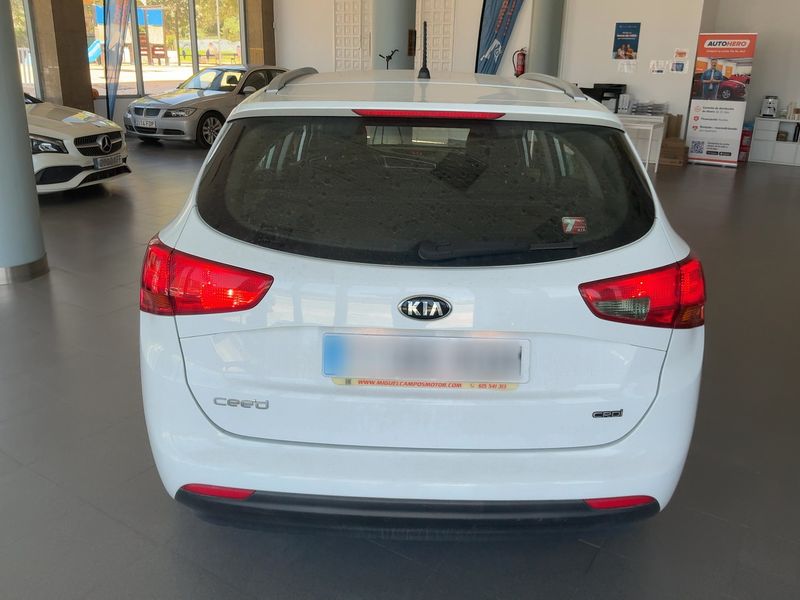 Kia cee'd 1.6 CRDi Concept Plus — zdjęcie 5