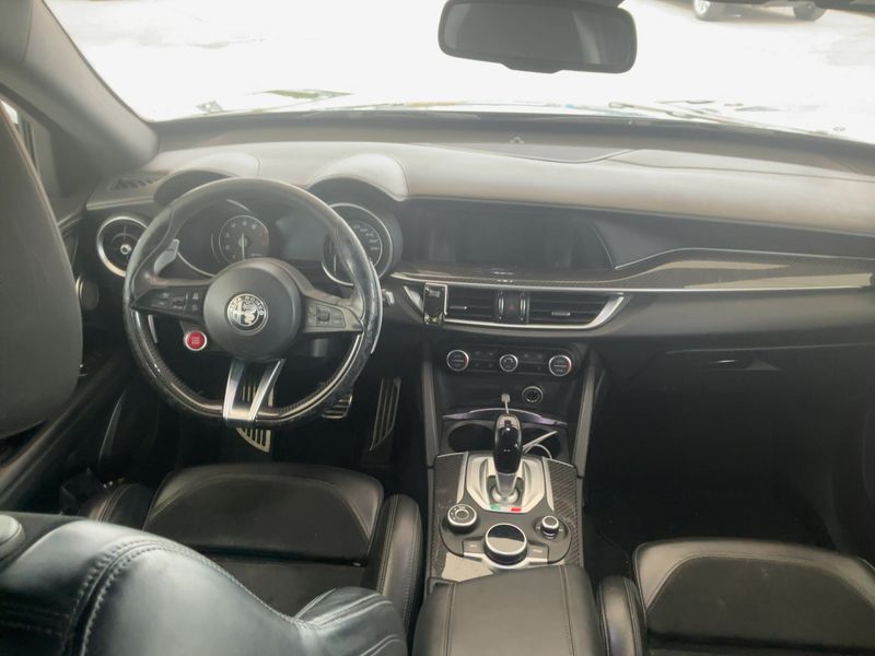 Alfa Romeo Stelvio 2.9 V6 Bi-Turbo Quadrifoglio Q4 2018 – снимка 17