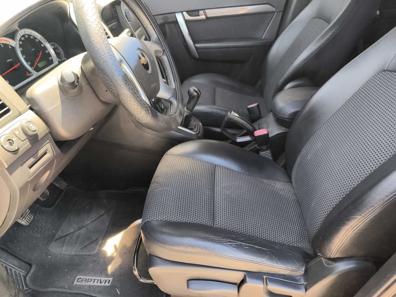 Chevrolet Captiva 2.0 Diesel D LT 4WD — zdjęcie 14