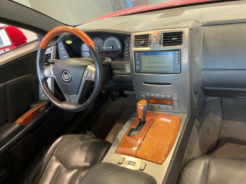 Cadillac XLR 4.6 V8 — zdjęcie 12