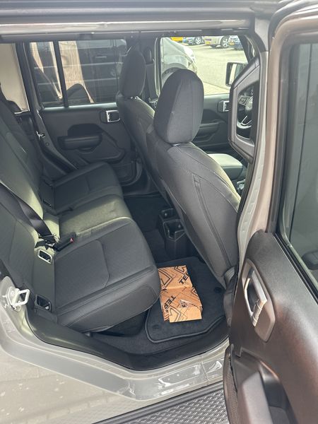 Jeep Gladiator 3.0 CRD Overland 4WD — zdjęcie 14