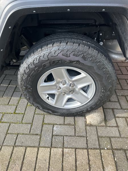 Jeep Gladiator 3.0 CRD Overland 4WD — zdjęcie 25