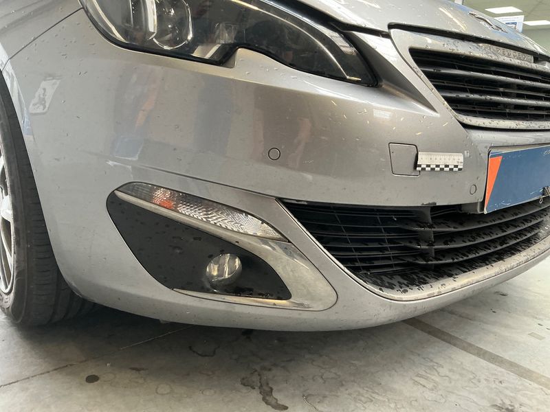 Peugeot 308 1.2 e-THP Allure 2015 – снимка 25