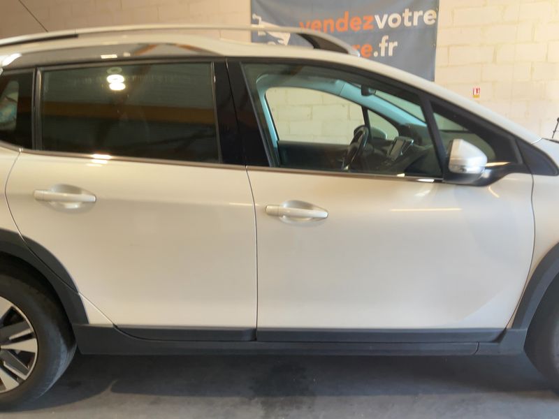 Peugeot 2008 1.2 PureTech Allure 2018 – снимка 10